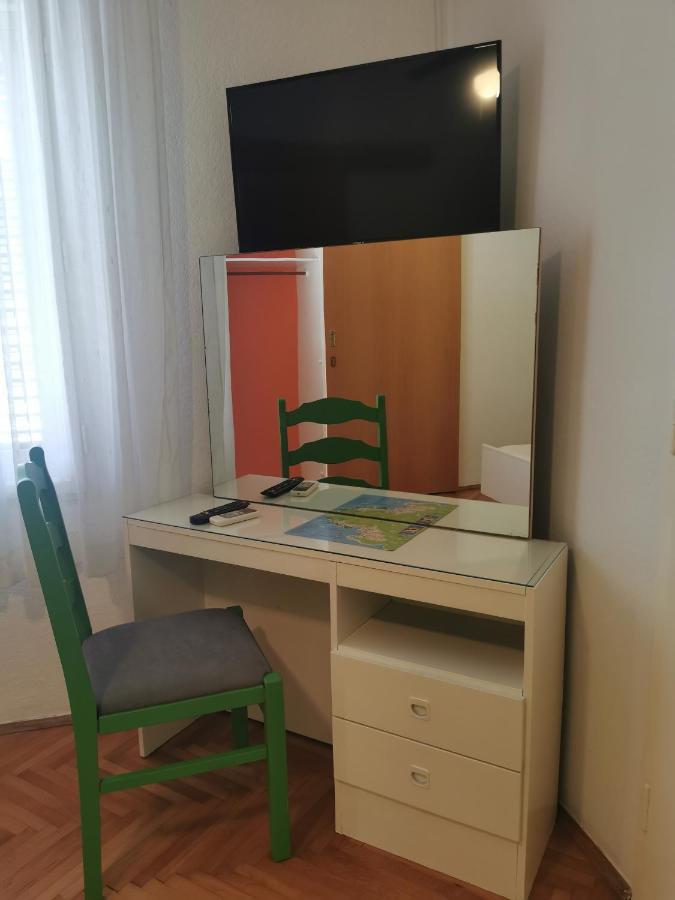 Apartman Tudor Kuzma Хвар Екстериор снимка