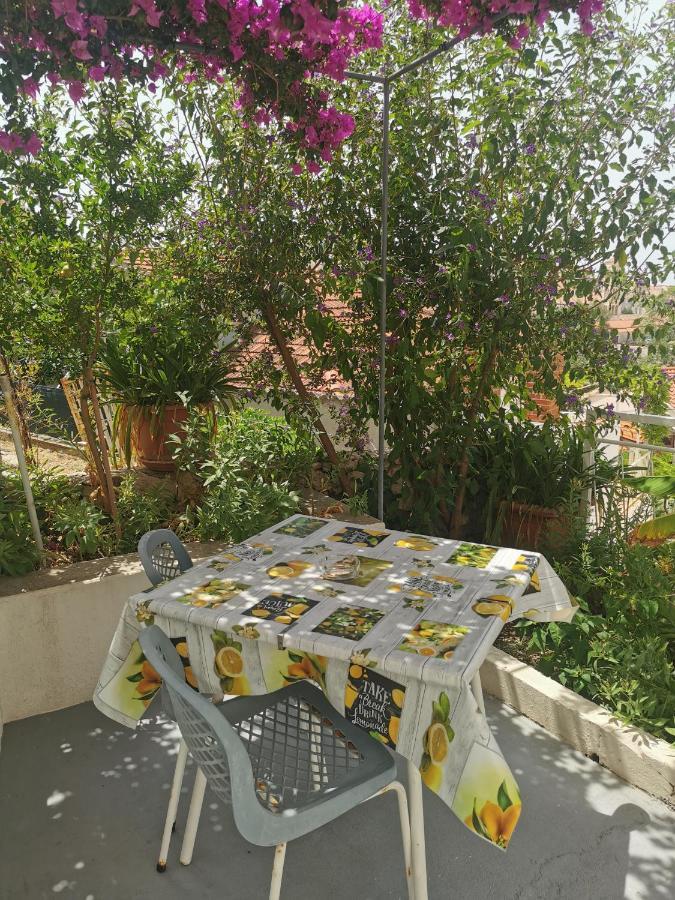 Apartman Tudor Kuzma Хвар Екстериор снимка