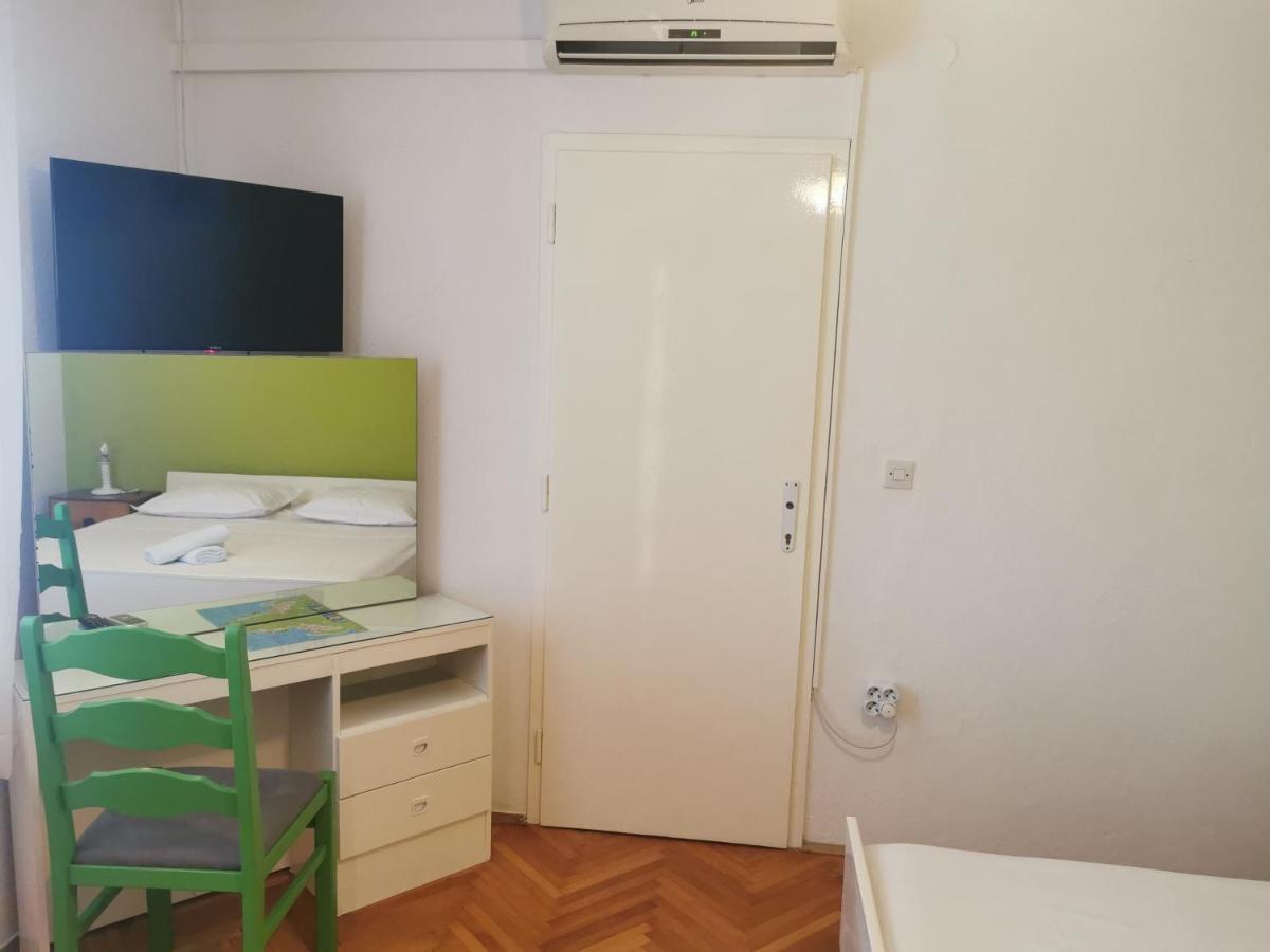 Apartman Tudor Kuzma Хвар Екстериор снимка
