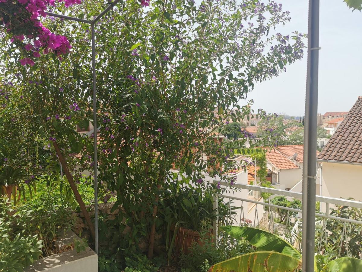 Apartman Tudor Kuzma Хвар Екстериор снимка